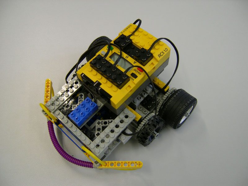 LEGO Mindstorms, 2002